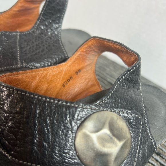 Taos Women's Boardwalk Wedge Sandal Black-Size 38 (US 7-7.5) - Picture 9 of 14